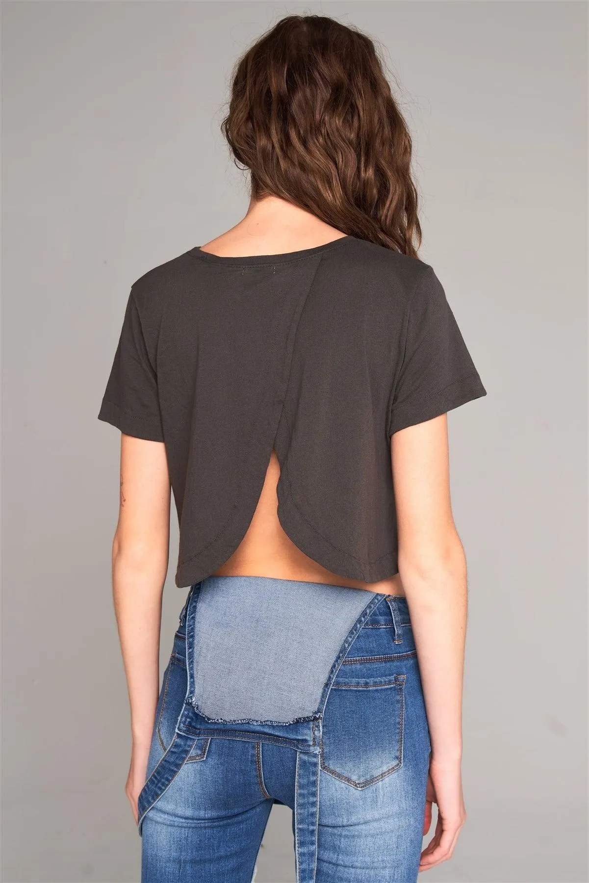 Charcoal Short Sleeve Round Neck Petal Split Back Detail Crop Tee /1-2-2-1